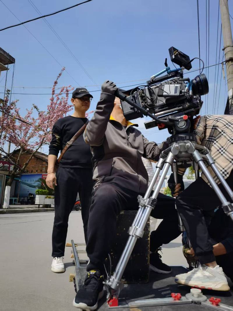 五莲县广告片拍摄：快消品牌爆款之选，网感内容适配社媒传播！
